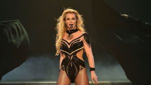 (+Fotos) Sorprenden a Britney Spears divirtiéndose con strippers en Las Vegas