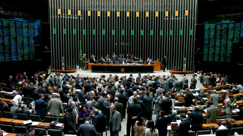 Los diputados de Brasil quieren aprobar una ley para evitar que los condenen por delitos de corrupción