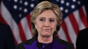 Así está Hillary después de la histórica derrota presidencial. La encontraron de sorpresa