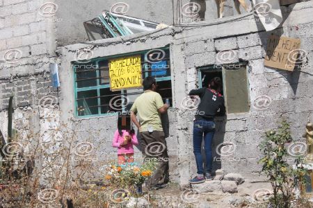 Realizan venta clandestina de micheladas en panteón municipal de Ecatepec