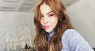 Danna Paola 'revela' embarazo