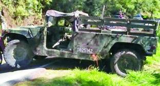 Vehículo Militar vuelca en la Toluca-Temascaltepec