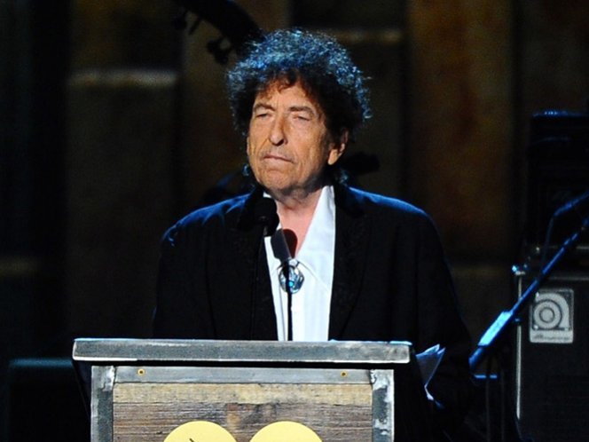 Dylan no acudirá al Nobel; manda discurso de agradecimiento