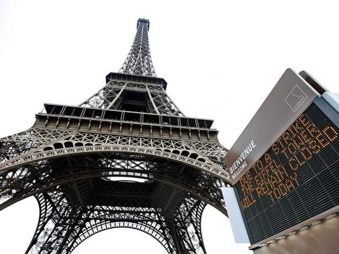 Reabre la Torre Eiffel tras cierre de cinco días por huelga