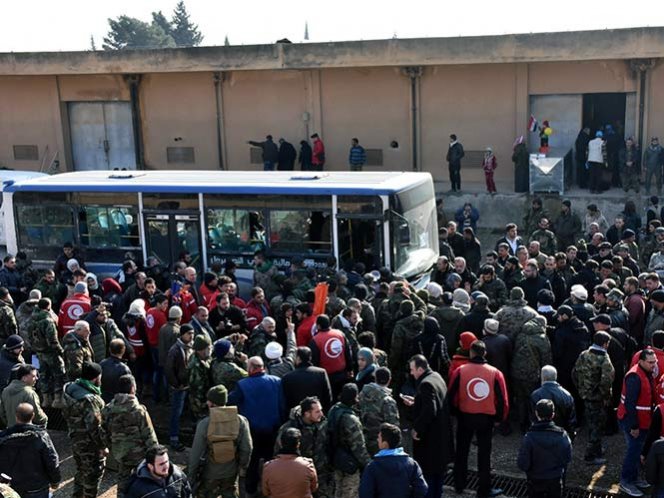 Alrededor de 25 mil personas han sido evacuadas de Alepo