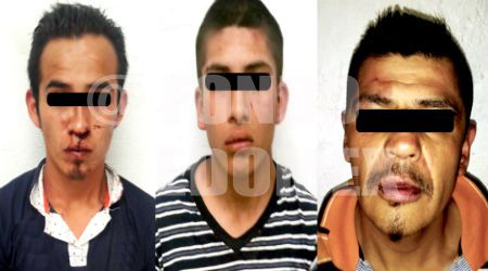 Policías de Neza aseguran a 3 asaltantes que golpeaban a sus víctimas