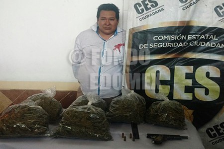 Aseguran a un sujeto con 6 kilos de marihuana en bolsas de basura en Ecatepec