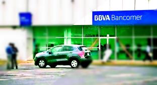 Hombre muere por discutir en banco