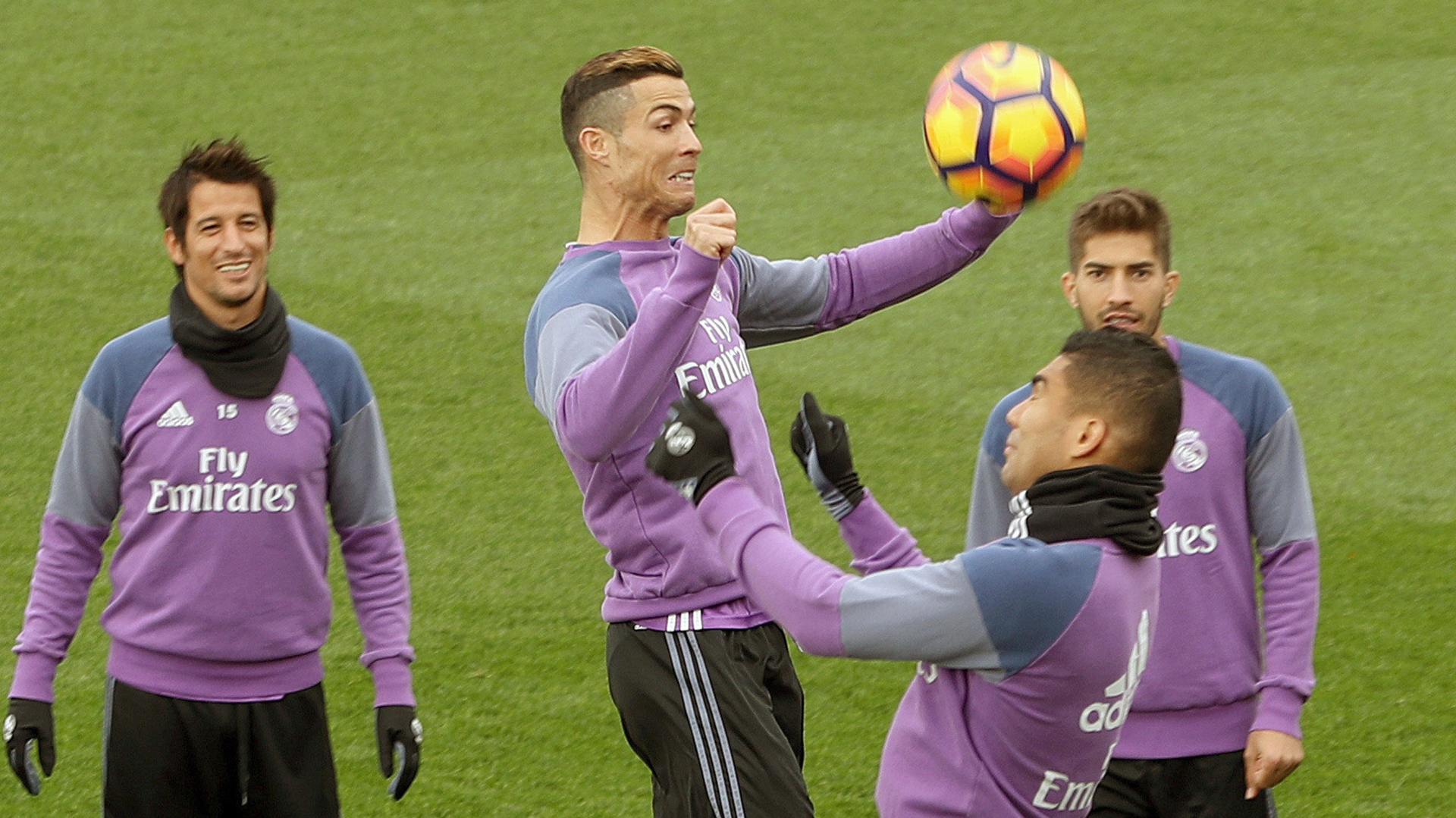 El nuevo look de Cristiano Ronaldo a pocos días de la entrega del Balón de Oro