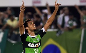 Chapecoense: Helio Neto despertó del coma y dos sobrevivientes volverían a Brasil en los próximos días