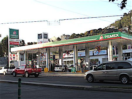 Ciudadanos convocan a protestar contra brutal gasolinazo en Edomex