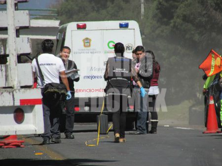 Niño de 7 años muere arrollado al cruzar carretera en Edomex; su padre lo mandó por refrescos