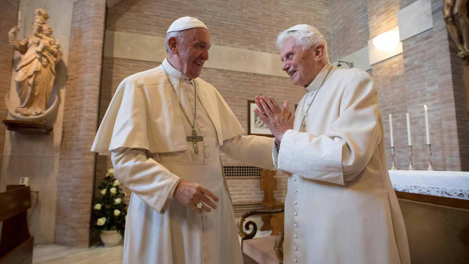 Conspiración en el Vaticano: un cardenal reveló una trama secreta para reemplazar a Benedicto XVI por Francisco