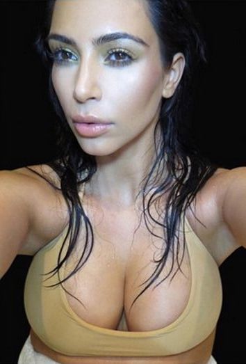 Este es el mejor escote de Kim Kardashian