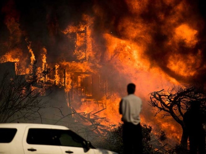 Este video te hará entender la magnitud del incendio en LA