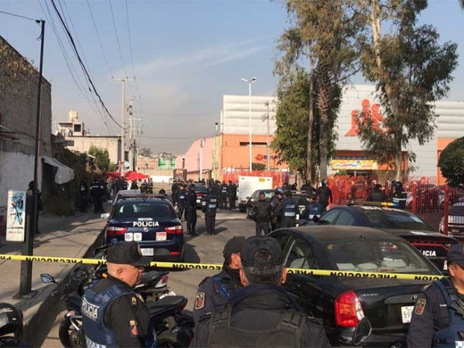 Se desata balacera frente a Chedraui de Tenayuca