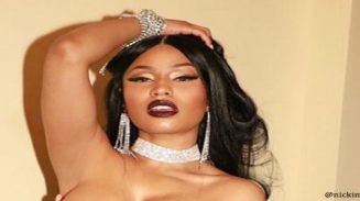 Nicki Minaj puso a arder Instagram con esta publicación ¡en topless!