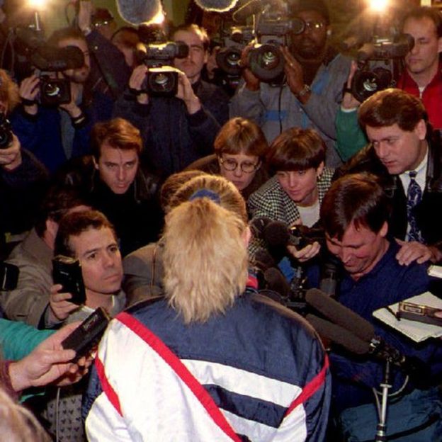 Tonya Harding la villana del patinaje sobre hielo que mandó a quebrarle la pierna a su rival