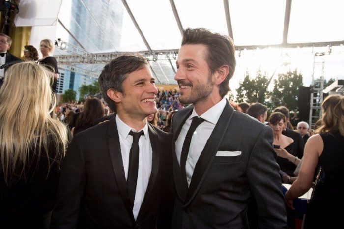 Por esta razón Diego Luna y Gael García van contra el presidente de México