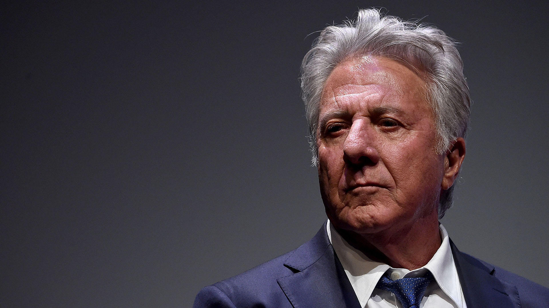 Nuevas denuncias contra Dustin Hoffman: se desnudó frente a una menor y atacó sexualmente a dos mujeres