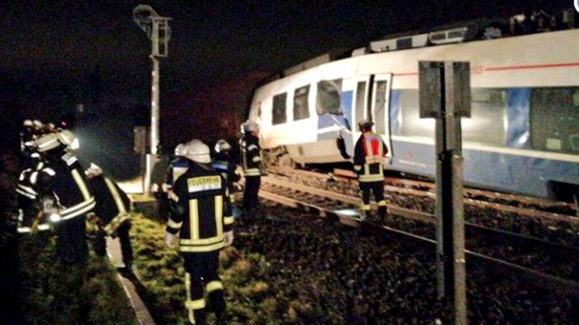 Alemania: al menos 50 heridos en un choque de trenes cerca de Dusseldorf