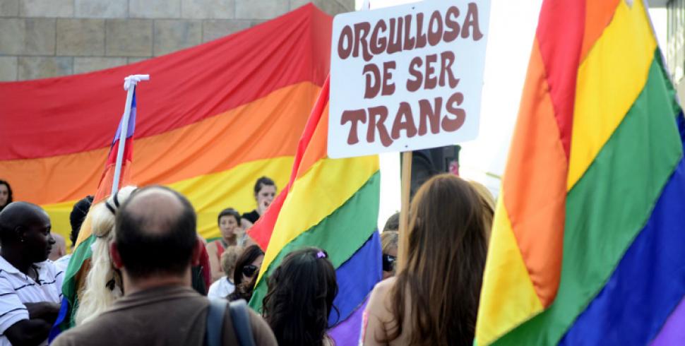 INE prohíbe el voto a personas trans por ‘parecer payasos’