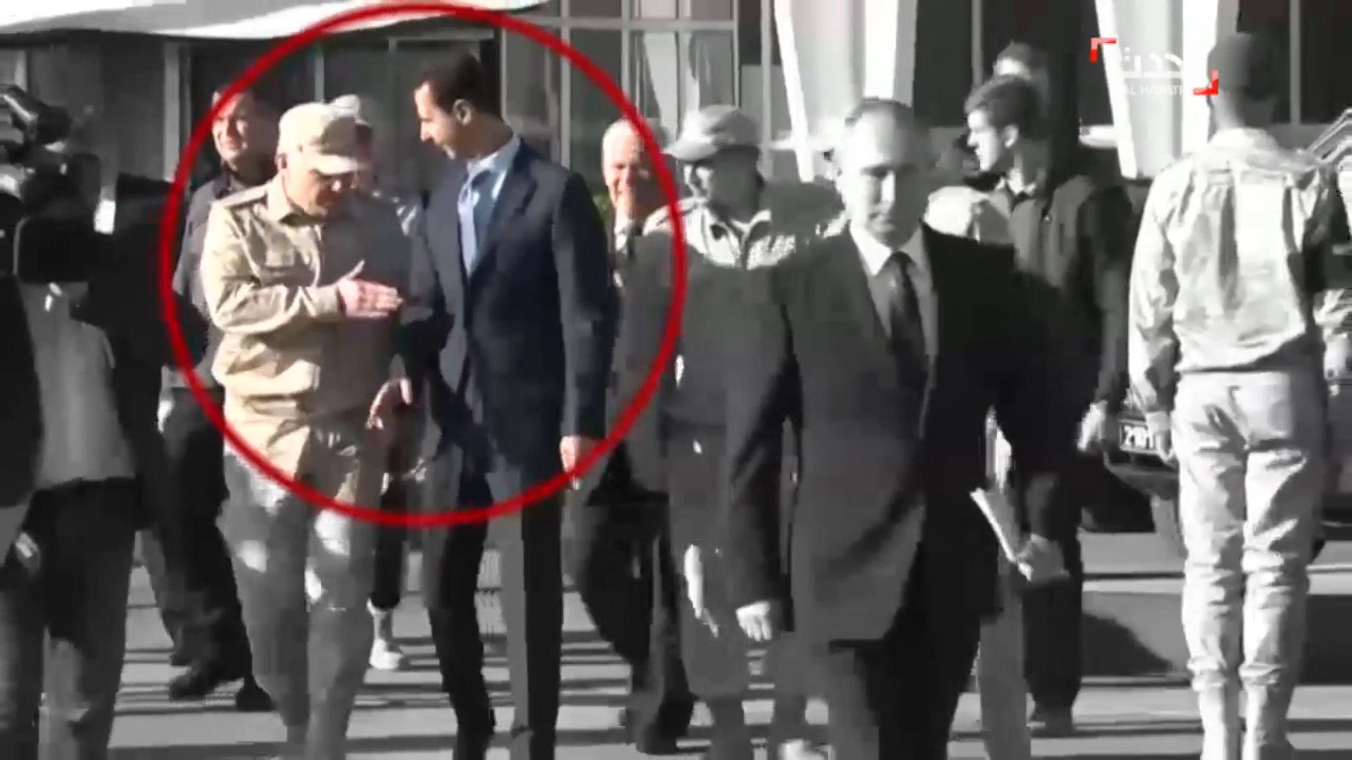 El incómodo momento que vivió el dictador Bashar al Assad durante la visita de Vladimir Putin a Siria