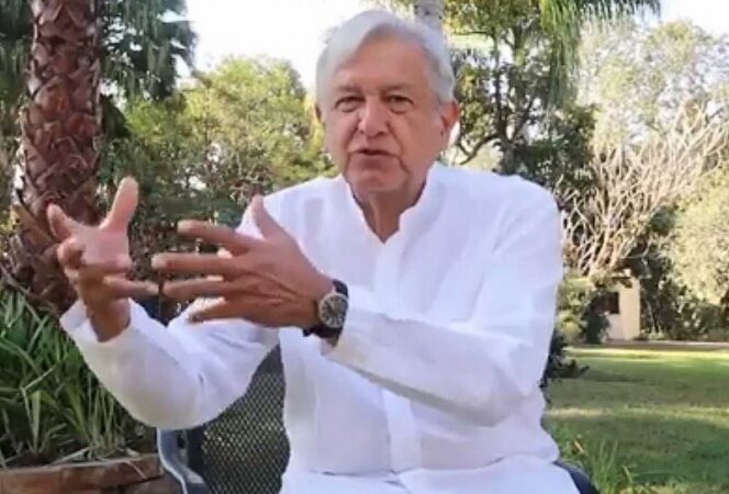 ‘Ya mandé a ofrecer por Twitter y Face avión presidencial a Trump’