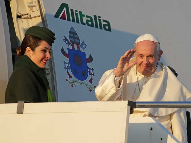 El papa Francisco emprende viaje a Chile