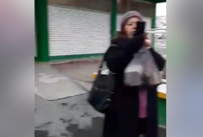 ‘Maestra federal’ niega pago a chofer de Uber: ‘es un abuso’