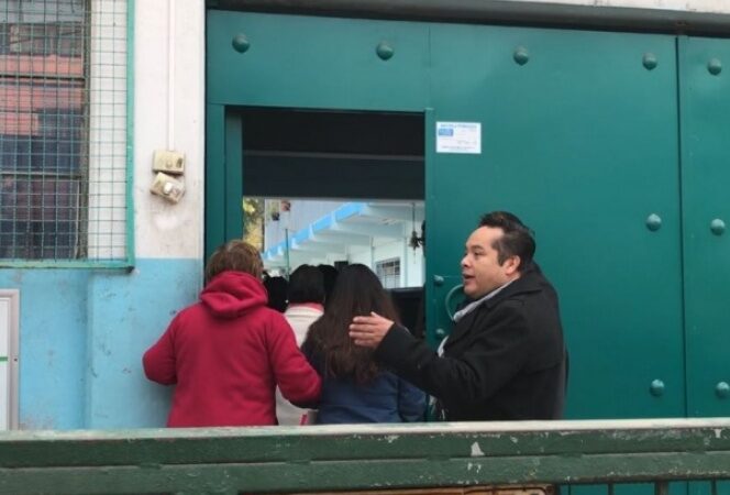 Urgen padres reparación de escuela dañada por el 19:S