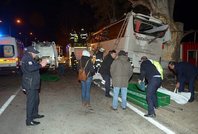Accidente vial en Turquía deja 11 muertos y 46 heridos