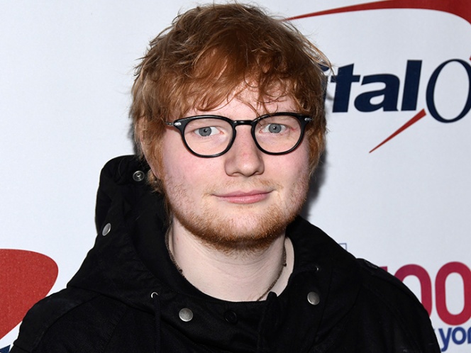 Ed Sheeran anuncia su compromiso en Instagram