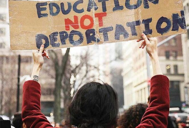 Oferta a dreamers reabre el gobierno