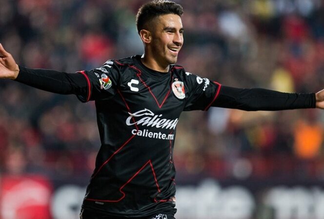 Los Xolos sonríen en la cima