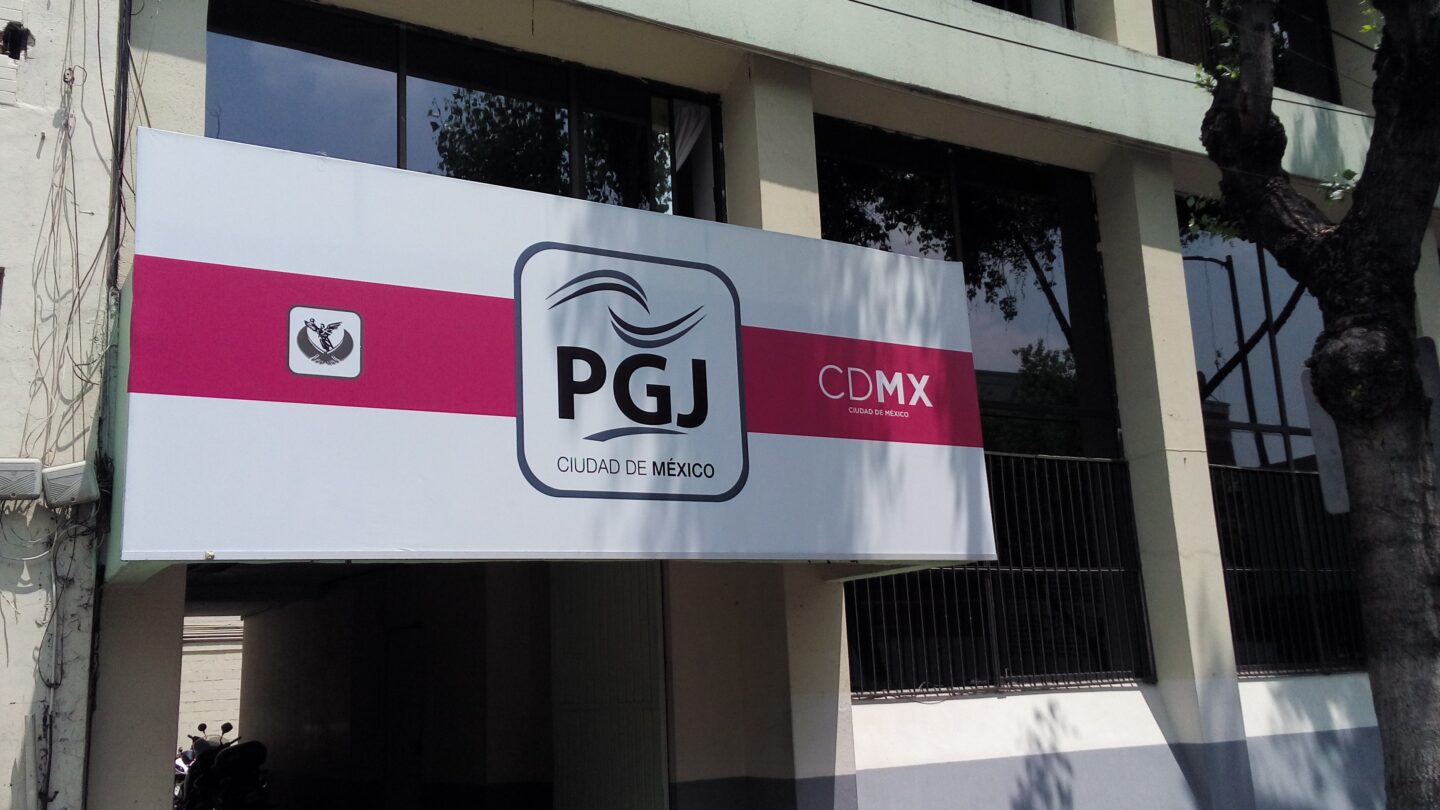 LOCO | Policía de Investigación dispara contra dos colegas e intenta suicidarse |