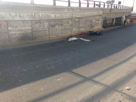 ALERTA: Camión de carga mata a un motociclista en Avenida Central