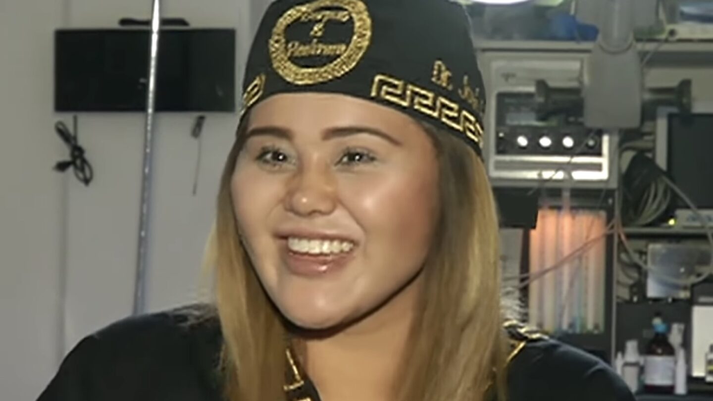 Gomita crea un caos en plena calle con su perréo |