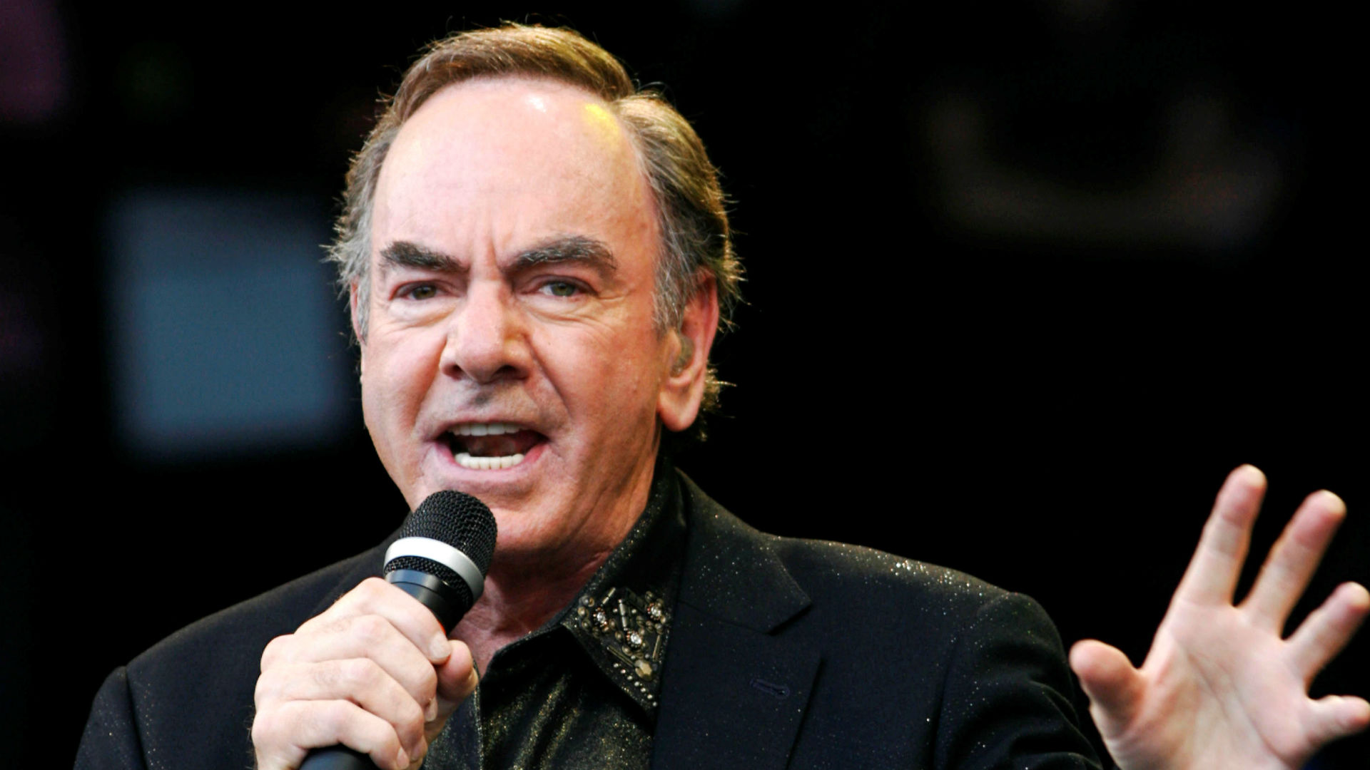 Neil Diamond anunció que padece parkinson y que deja los escenarios