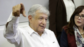 AMLO pide a EPN revelar conversación con Donald Trump