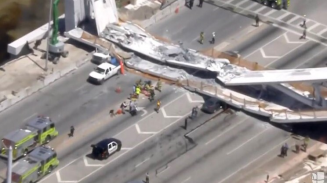 Colapsa puente peatonal en Universidad de Miami (VIDEO)