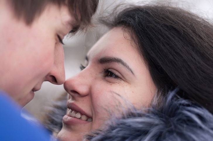 Pidió a su marido pintor que retrata su vida juntos, por primera vez. Así es el verdadero amor