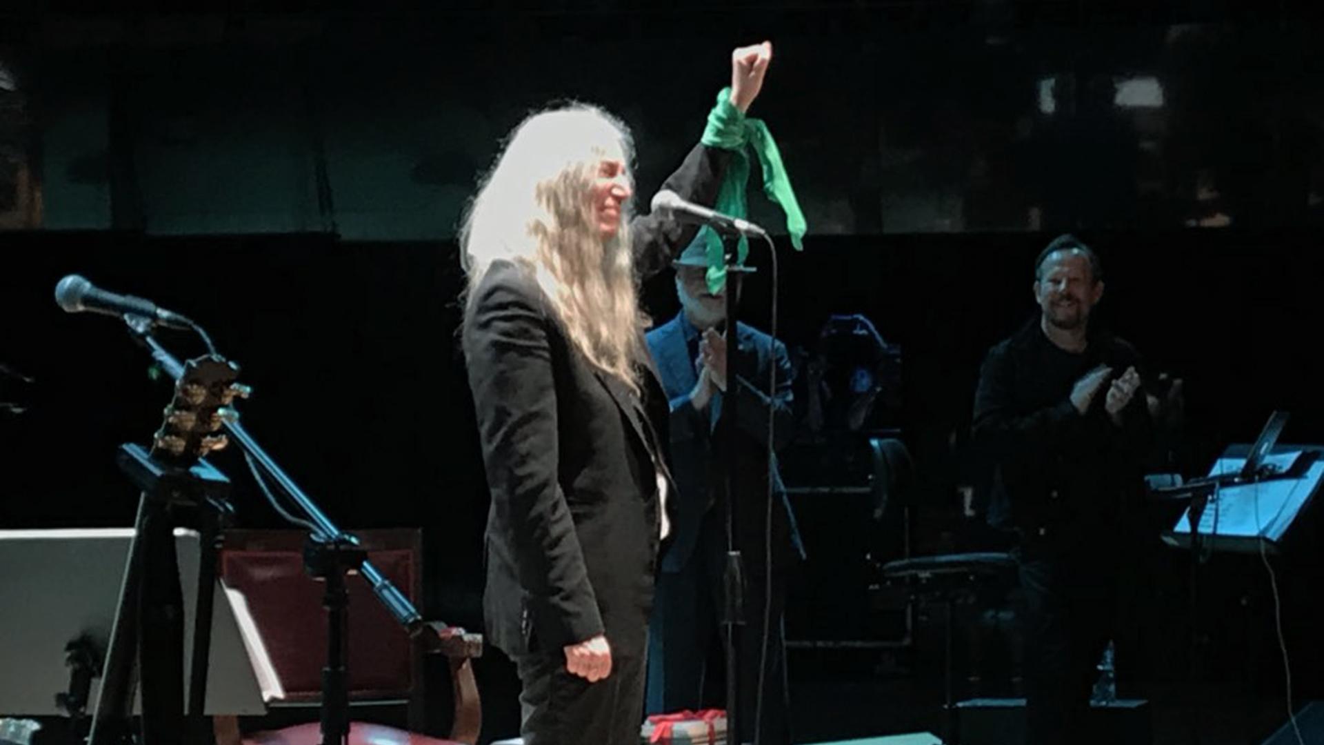 Patti Smith en el CCK: el poder de convertir un concierto de poesía en una experiencia hipnótica