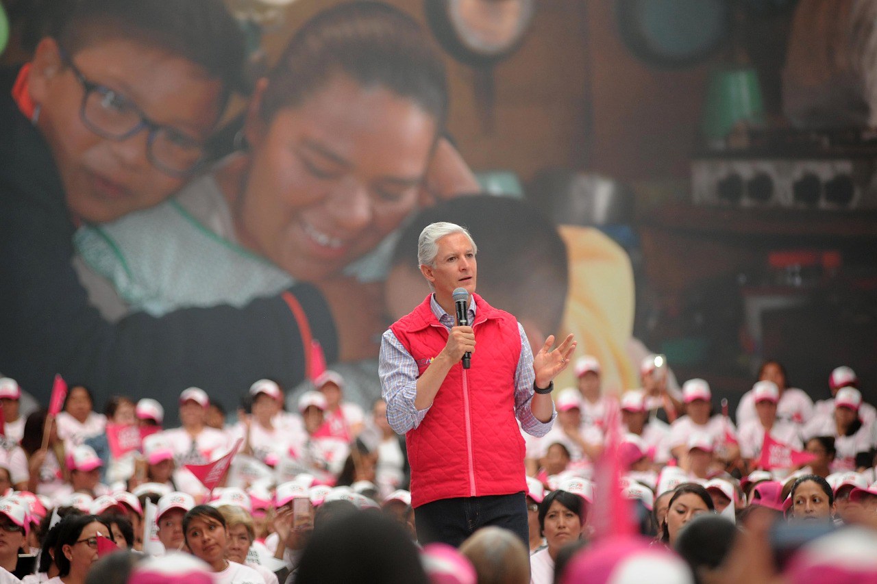 SALARIO ROSA RECONOCE ENTREGA Y DEDICACIÓN DE MUJERES POR SUS FAMILIAS: ALFREDO DEL MAZO