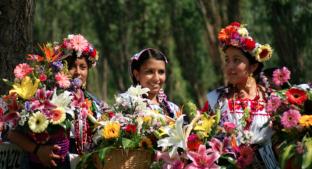 Xochimilco cobra vida con su &quot;Flor más bella del ejido&quot;