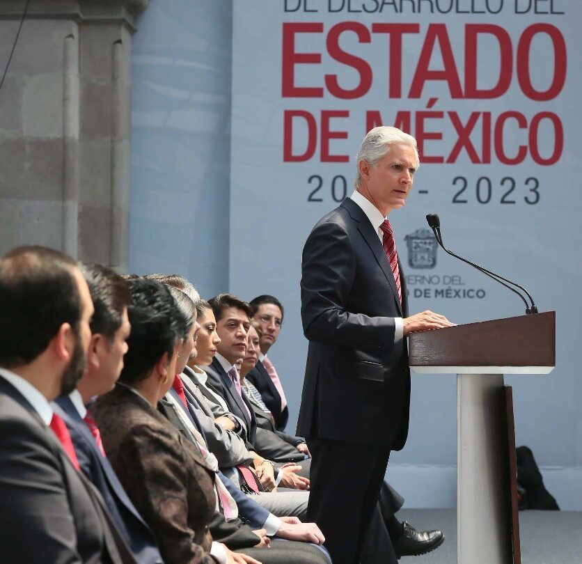 PRESENTA ALFREDO DEL MAZO PLAN DE DESARROLLO DEL ESTADO DE MÉXICO 2017 2023 |