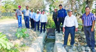 Dan remojón a pozo de agua dulce de Tlaltizapán