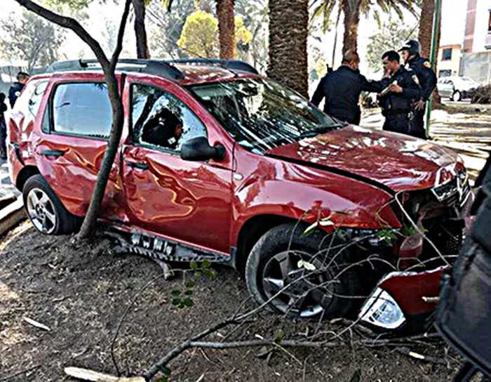 Dos delincuentes mueren tras choque y balacera con policías en Aragón