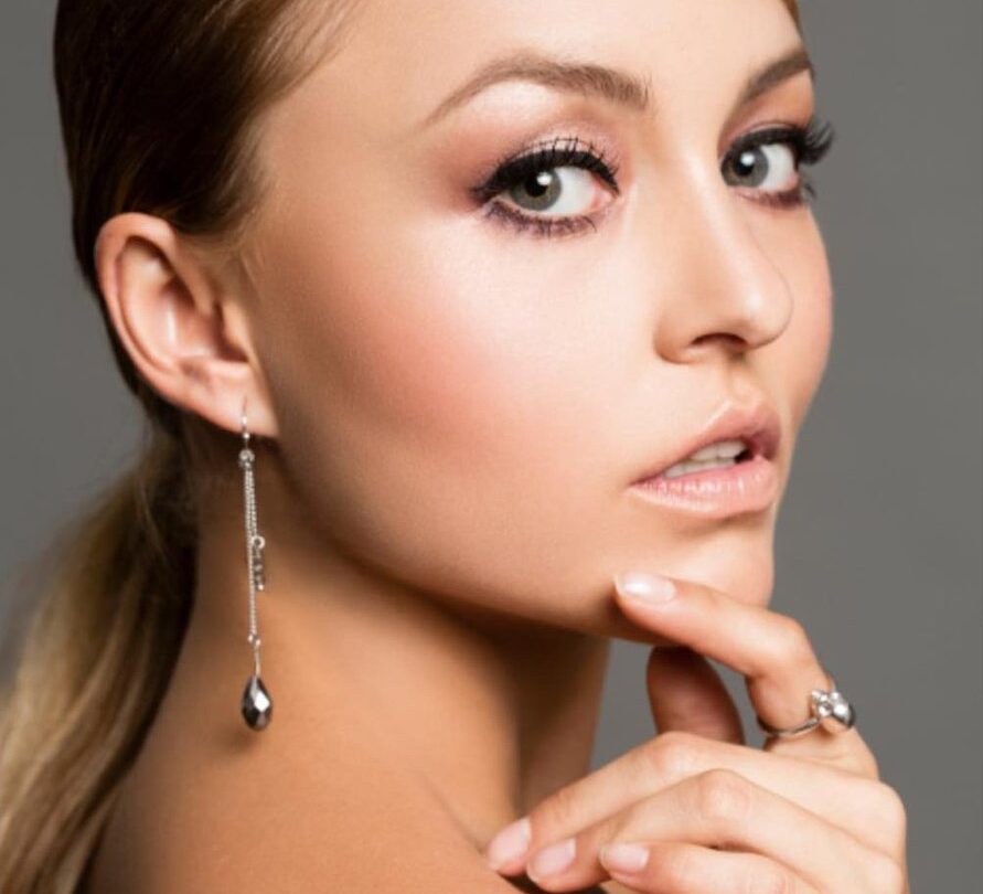Angelique Boyer reveló que nació con labio leporino y publicó foto de su pasado |