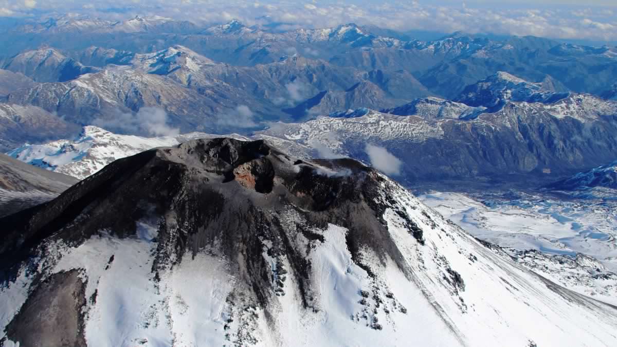 Volcán Nevados de Chillán: Sernageomin advierte por posible erupción en “días o semanas”